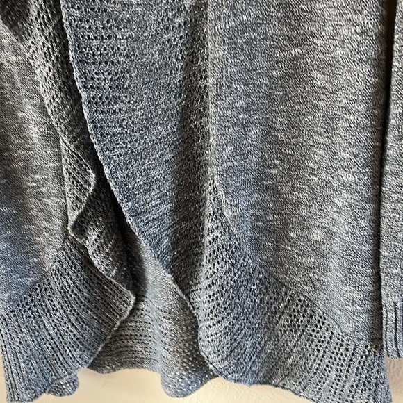 Torrid Cardigan Crochet Trim Cascade Front Size 00 M/L Heather Gray Long Sleeves - Picture 4 of 14